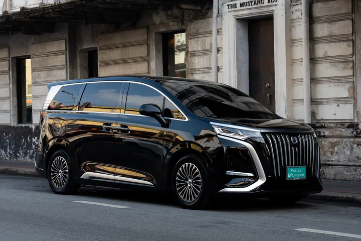 BYD Denza D9 — Exterior photo 1